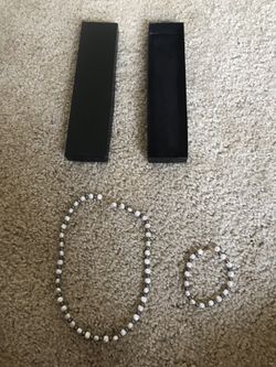 Beautiful matching pearl necklace and bracelet