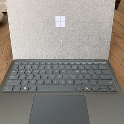 Microsoft Surface Laptop 2025