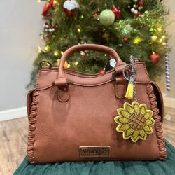 Keychains/ Charms (free Wrapping 🎁)