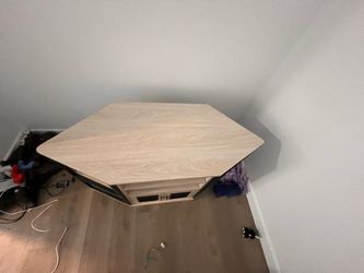 Entertainment center