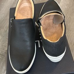 Naturalizer Shoes 