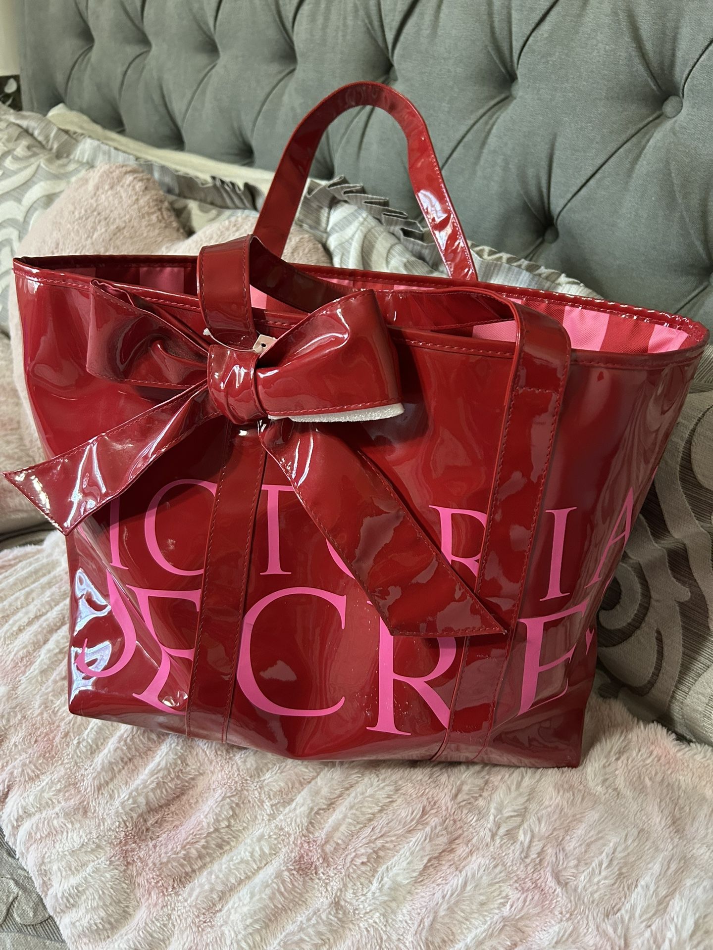 Tote Bag $45. Victoria Secret Brand New