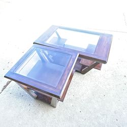 Coffee tables set