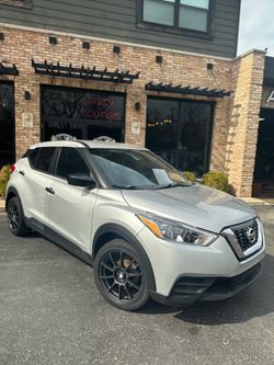 2020 Nissan Kicks