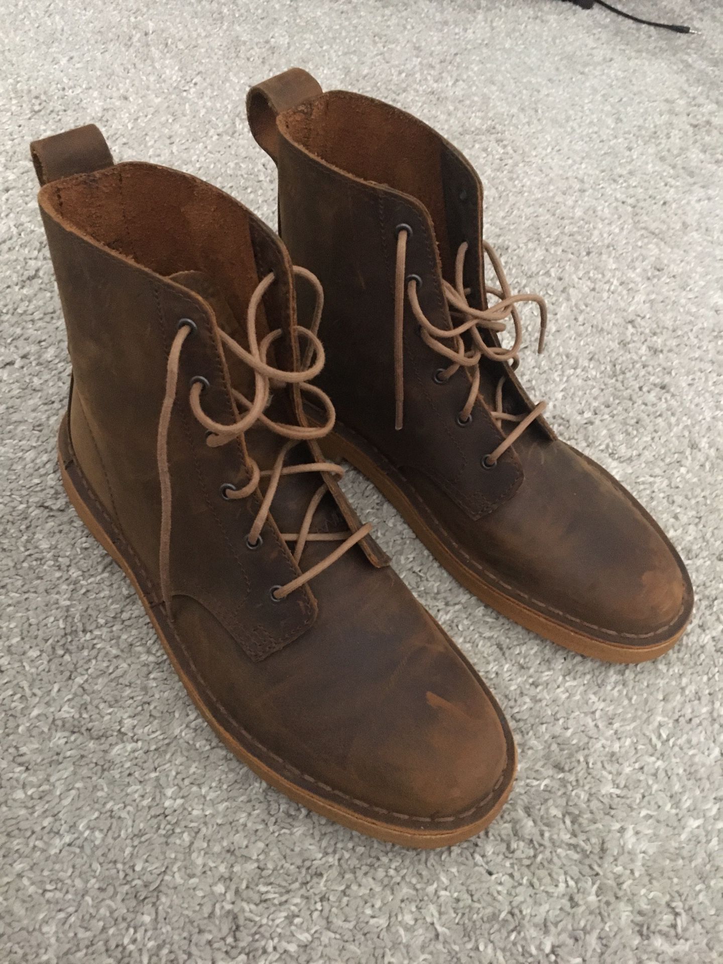 NEW Clark’s Original Desert Mali boots Men’s 7