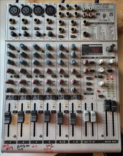 Behringer mixer ub1204fx