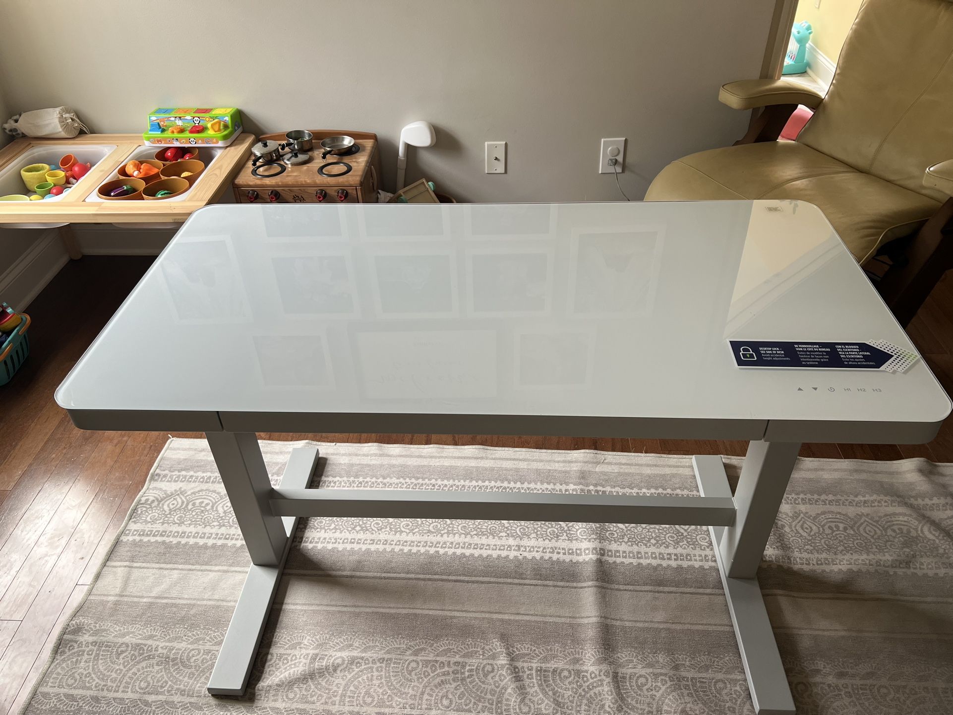 Tresanti Standing Desk