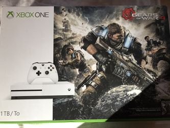 Brand New Xbox one 1TB bundle with Gears of War included