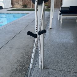 Crutches - Mobilegs - Ergonomic- Adjustable 