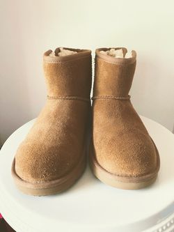Brown girls boots