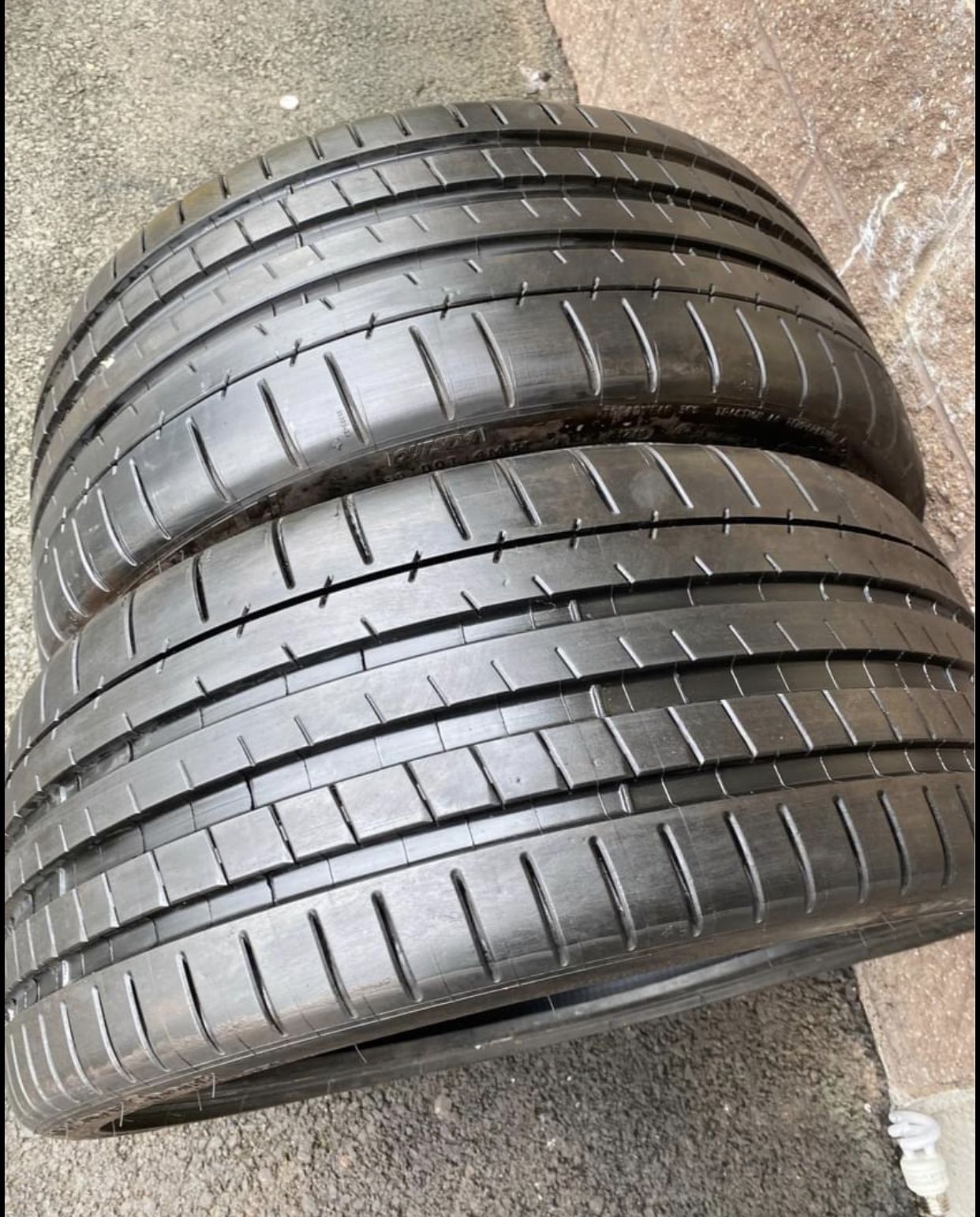 245/45/21 Michelin Pilot Super Sport Tires