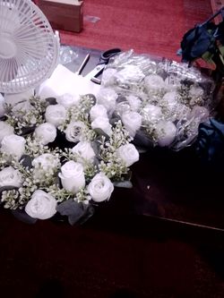 Artificial White Rose Floral Wreath