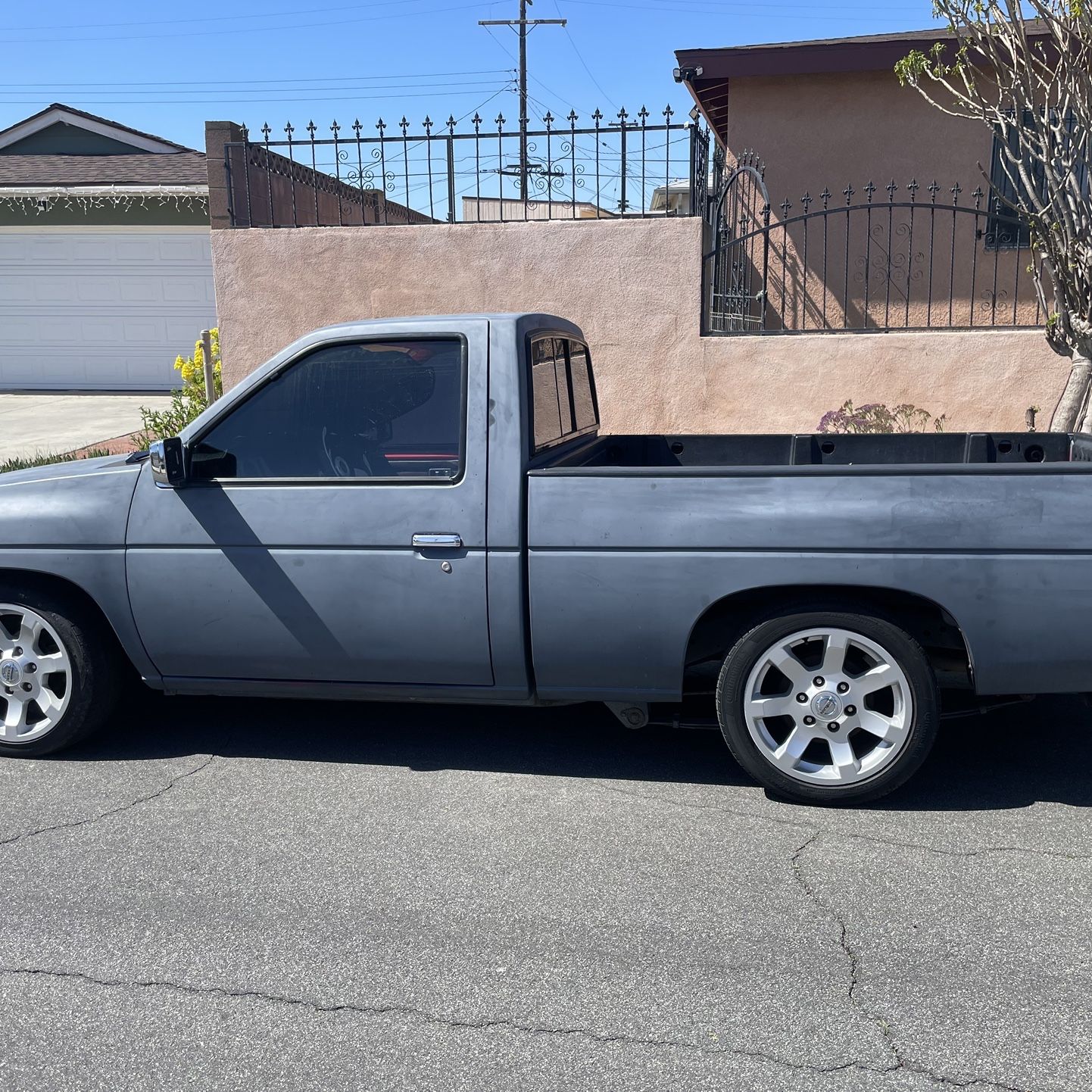 1993 Nissan Pickup