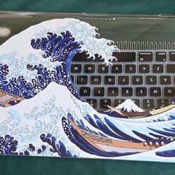 13 inch MacBook Hard Shell Case w Great Wave Design + Keyboard Cover