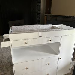 Changing Table/ Dresser