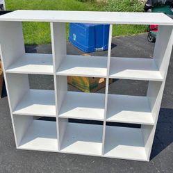 Shelvese Cubes No Holds