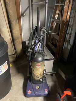Bissell powerforce bagless upright vacuum cleaner