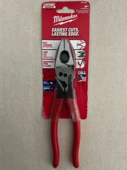 Milwaukee. 9 in. Lineman's Pliers with Crimper / Bolt Cutter and Dipped Grip. MT500C.