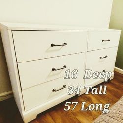 White Wood Grain Texture Dresser