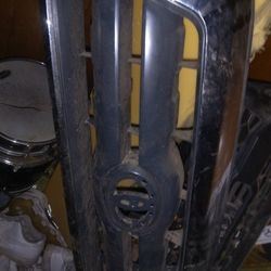 Crome Toyota Tundra Grill