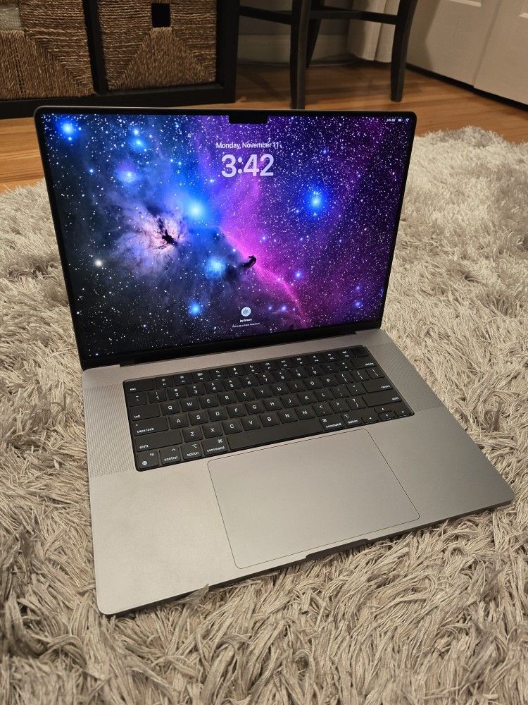 MacBook Pro 16 M1 1TB 16gb