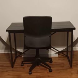 Black desk With Office Chair On Wheels