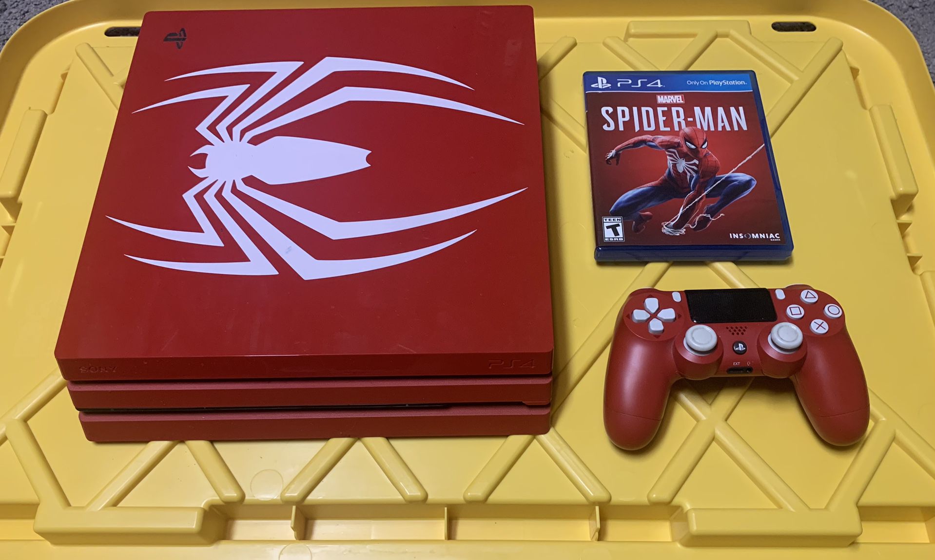 Спайдер про. Ps4 Pro Spider man Edition. ПС 4 слим человек паук. PLAYSTATION 4 Spider man издания DNS обзор на распаковку.