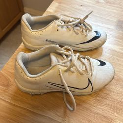 Youth Nike Baseball Cleats Kids Size 2.5