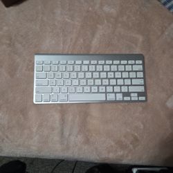 A1314 Apple Keyboard