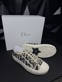 Dior Wmns Walk'N'Dior Embroidered Canvas Low