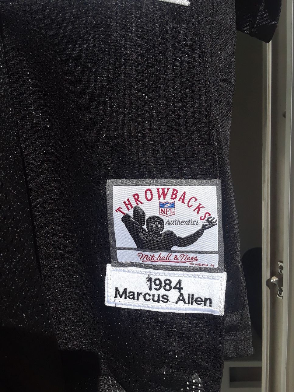 Legacy Jersey Los Angeles Raiders 1985 Marcus Allen for Sale in Glendale,  AZ - OfferUp