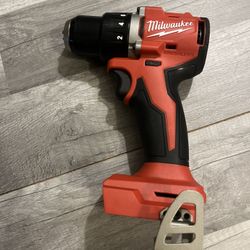 Milwaukee Drill M18 Compact 