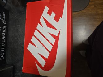 Nike Size 7Y Tennis Shoes