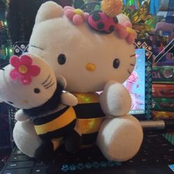 Hello Kitty Lot