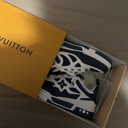 Louis Vuitton ‘Navy blue