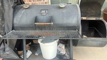Oklahoma Joe’s offset smoker