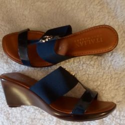 Women's Navy Size 10 Italian Shoemakers  Dress Shoes