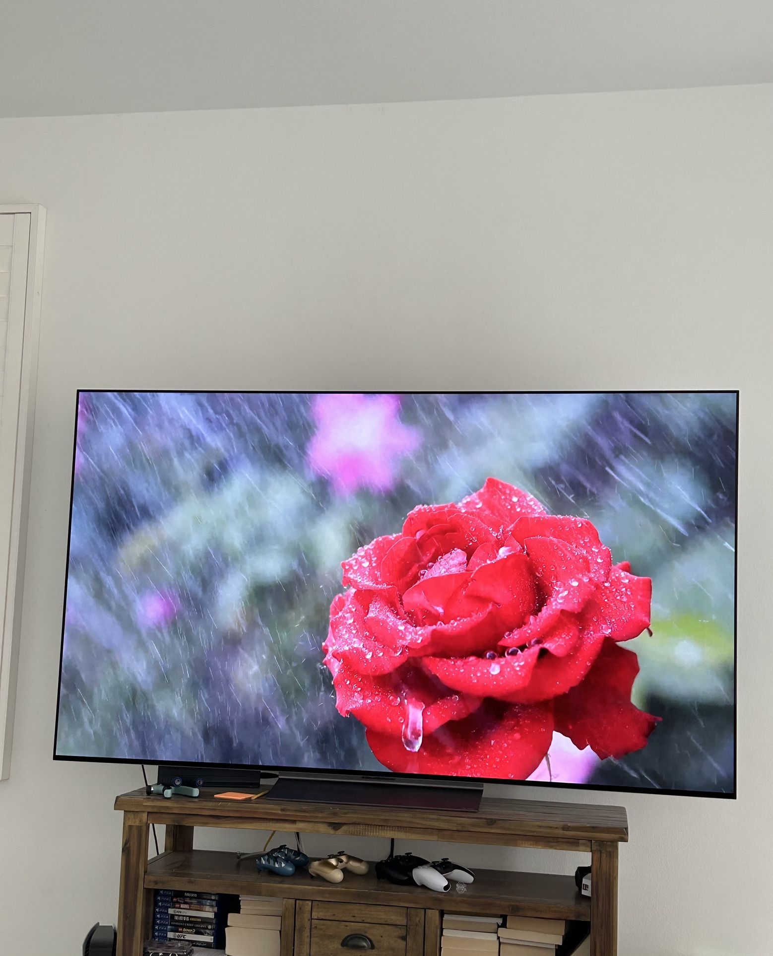 LG C2 OLED 77 INCH 4K TV