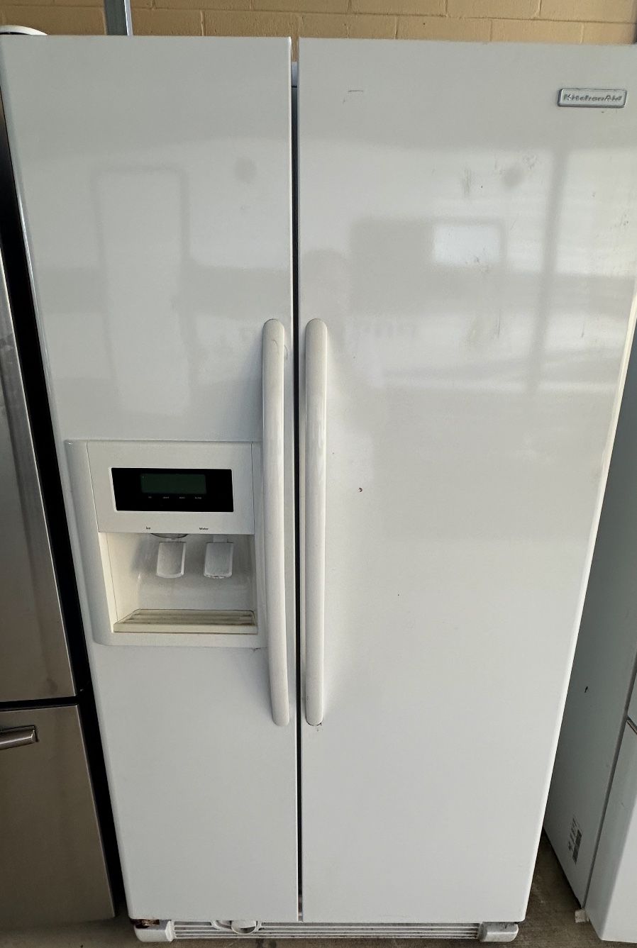 White Kitchen Aid 25 Cubic Feet Side By Side Refrigerator