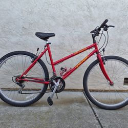 Specialized HardRock. 26" tires, Mountain, City, Comfort Commuter bike with gears. READY TO RIDE!!!