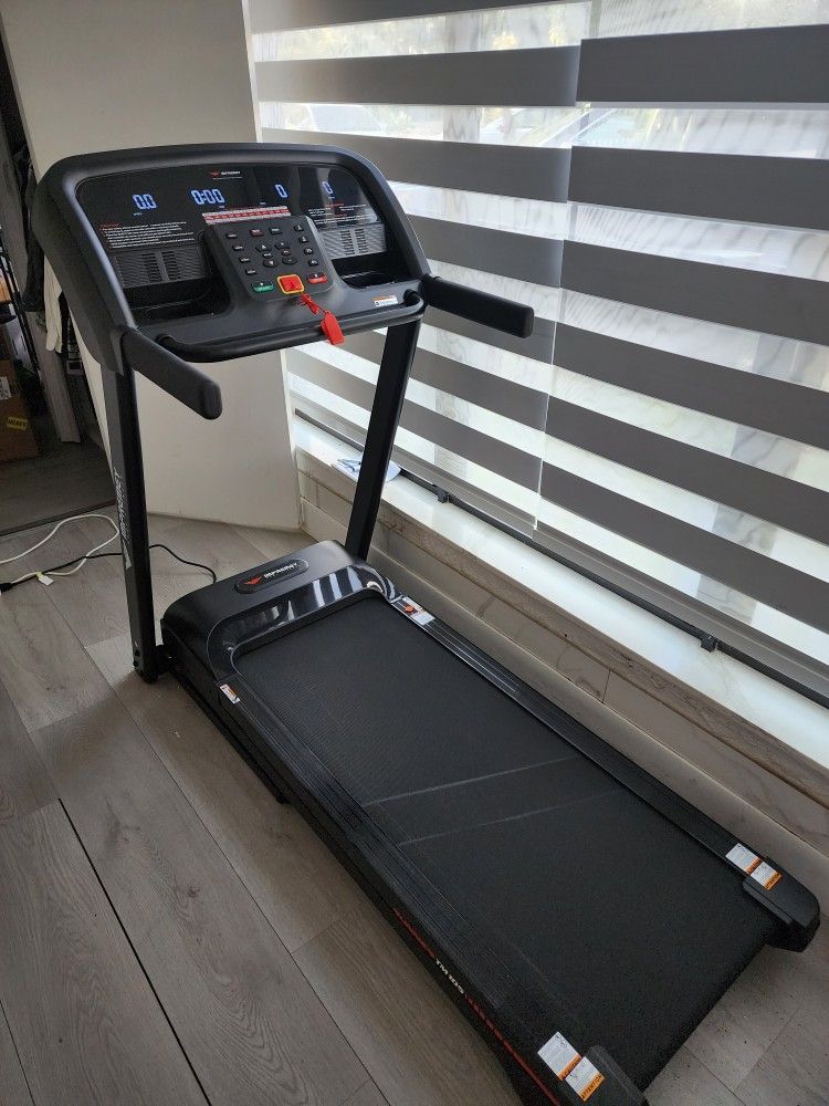 IMPREMEY TREADMILL LIKE NEW JUST BOUGHT