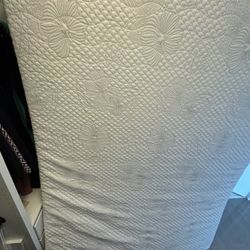 Like New Queen Box Spring And Mattress 