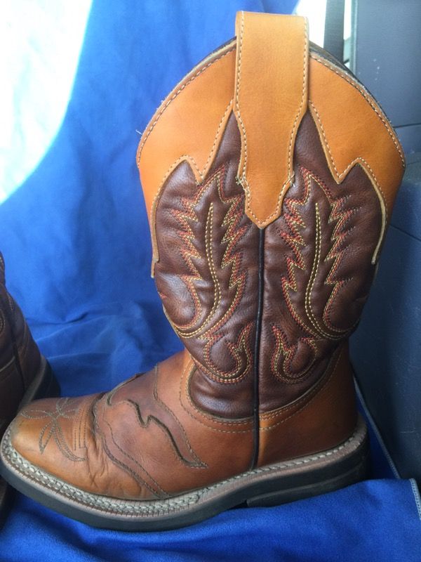 Botas de Niño $15 y 20