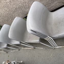 Free chairs 
