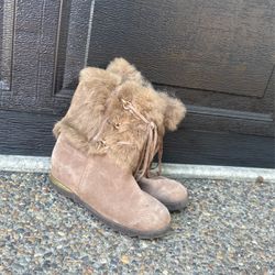 Daphne Boots