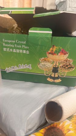 European Crystal Rotating Fruit Plate