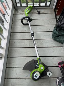 GREENWORKS Electric Trimmer
