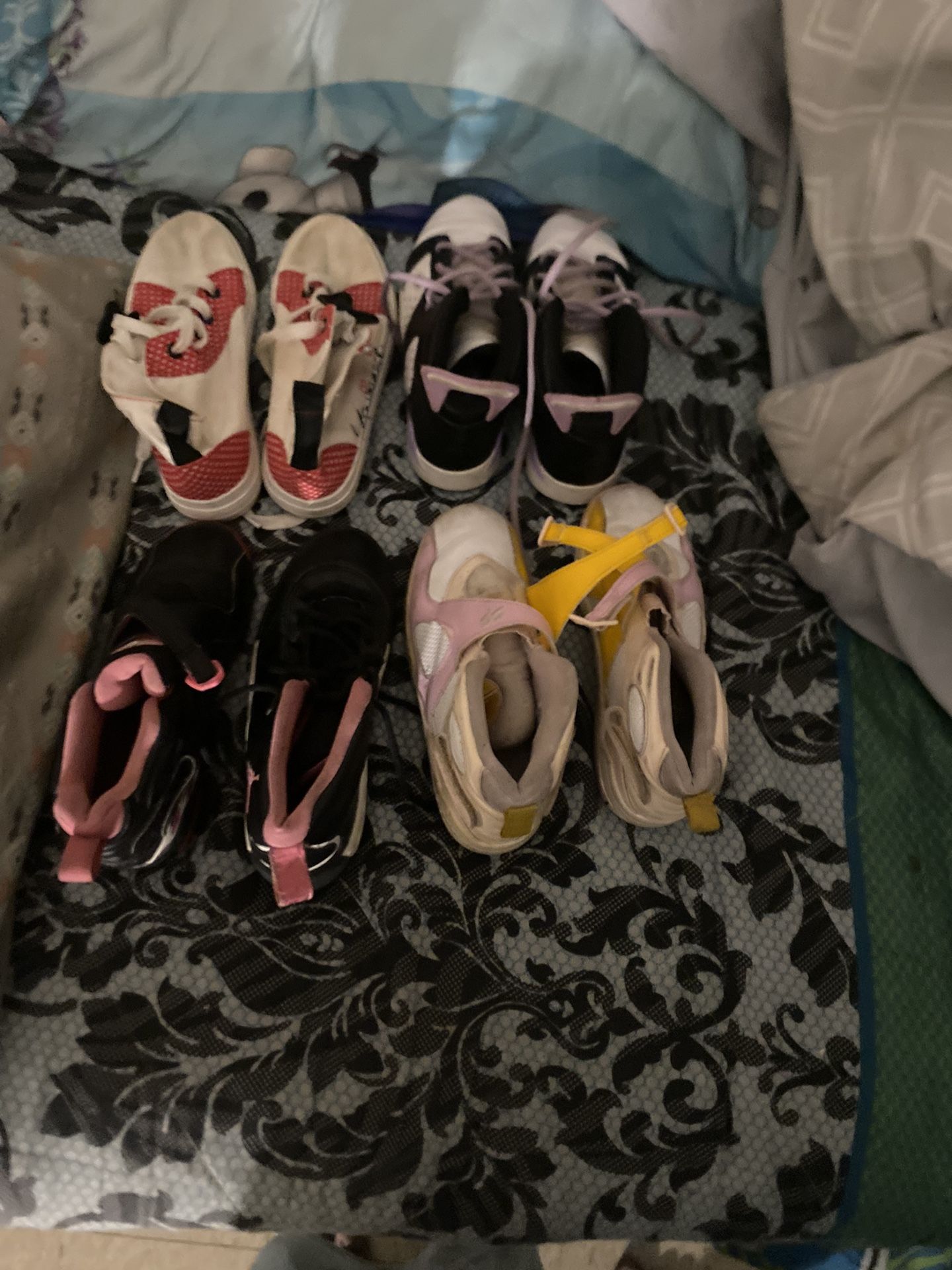 little girl shoes sizes 1.5-3 Zapatos de niña tallas 1.5-3