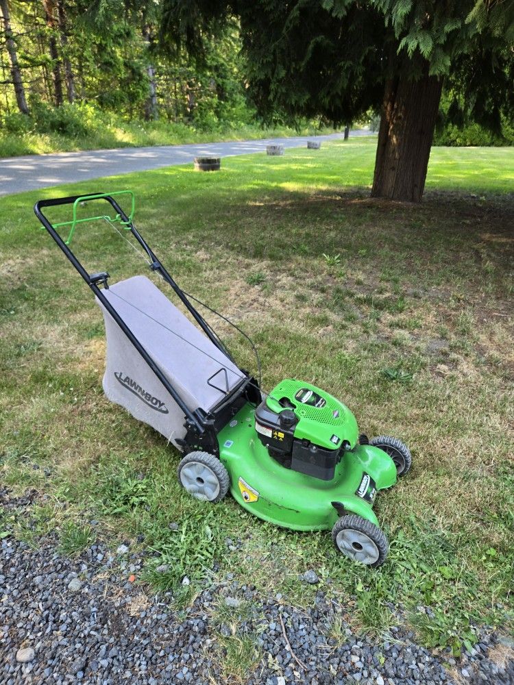 Self Lawn Boy Lawn Mower 