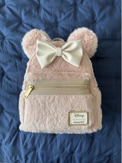Minnie Mouse loungefly